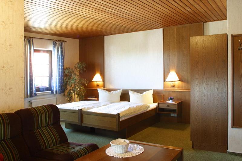 Landgasthaus Pfahl Wershofen Room photo