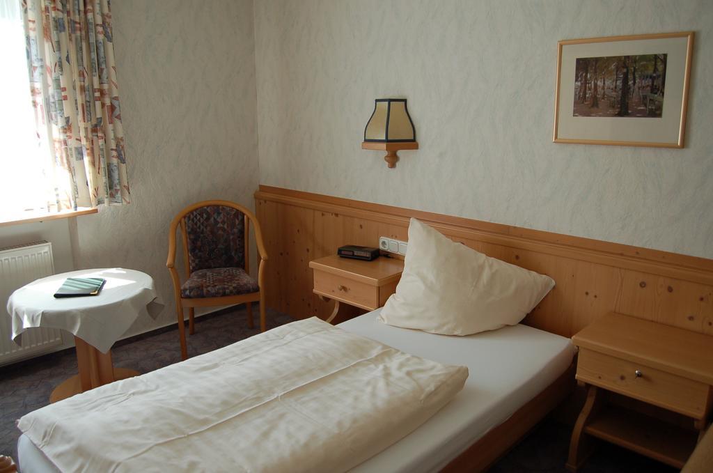 Landgasthaus Pfahl Wershofen Room photo